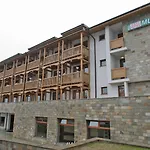 Mura فندق